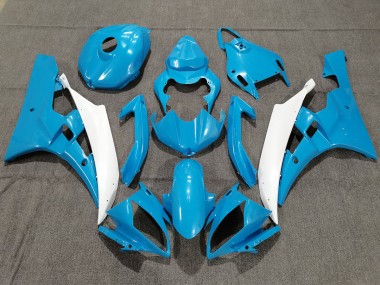 06-07 Blue and White with Pearl R6 Fairings