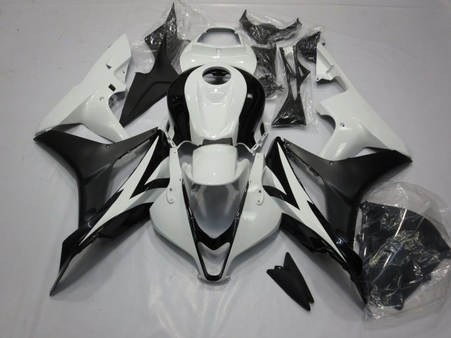 07-08 Clean Black and White CBR600RR Fairings