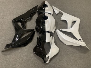 07-08 Gloss Black / White Split CBR600RR Fairings