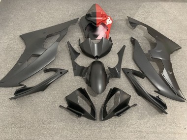 08-16 Matte Black & Red R6 Fairings