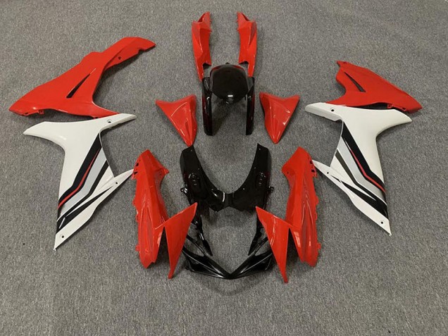 11-24 Red and Gloss White Style GSXR 600-750 Fairings