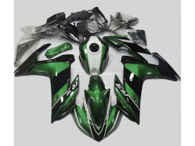 15-18 Green and Gloss Black R3 Fairings